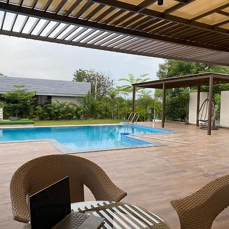 V R Farms Exotic Villa Venkatapur Exterior photo